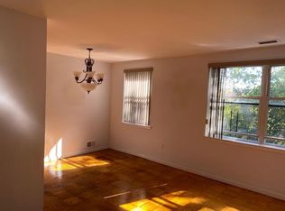 300 Cortelyou Ave #8, Staten Island, NY 10312