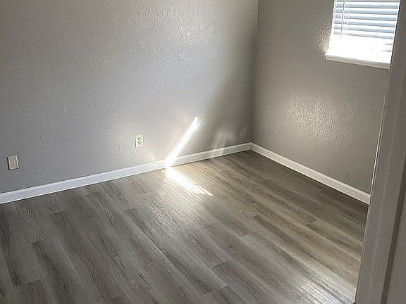 2nd image of 2115 Westmora Ave