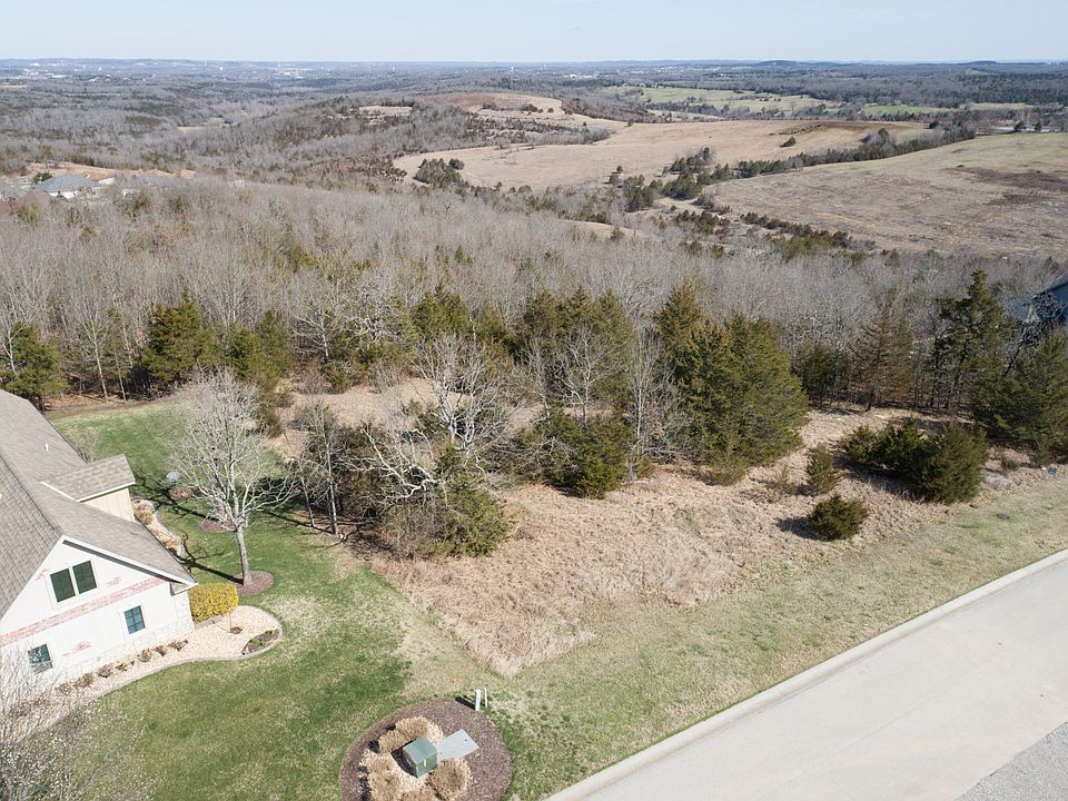 1st image of 192 Forest Oak Drive