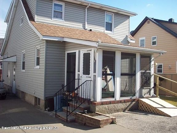 4th image of 130 Garretson Ave