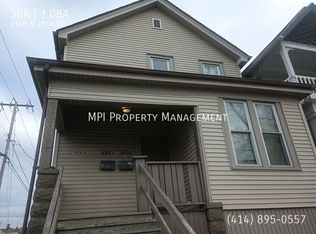 454B N 28th St, Milwaukee, WI 53208