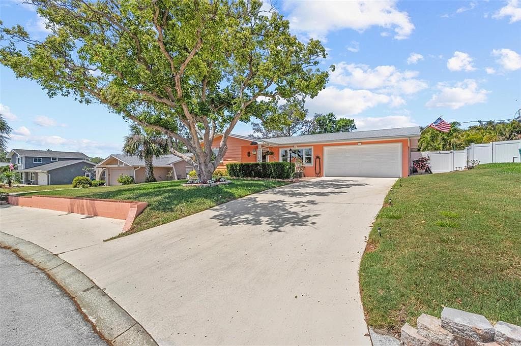 10448 Hetrick Cir W, Largo, FL 33774 | Zillow