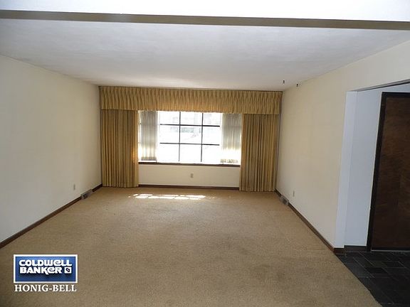 2nd image of 3284 Sage Dr