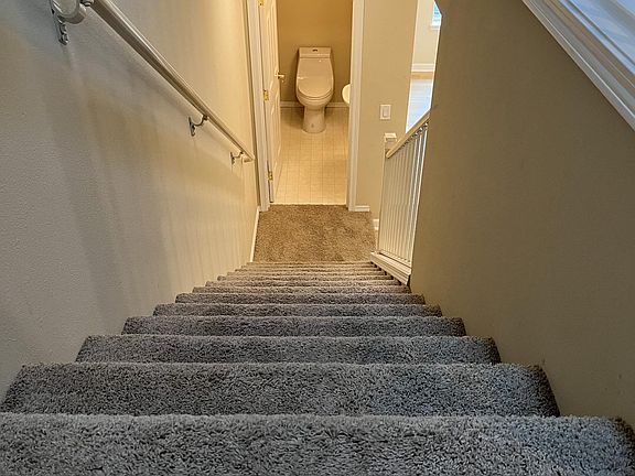 4th image of 16125 Juanita Woodinville Way NE Unit 417