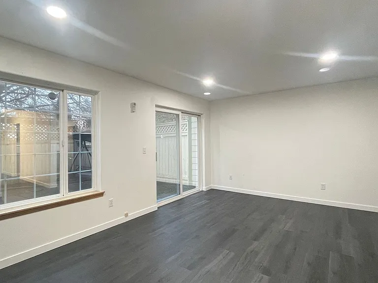 19324 22nd Ave SE #4 — Photo 7