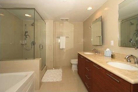 3rd image of 50 Biscayne Blvd APT 2711
