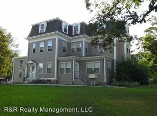 108 N Main St APT 7, Uxbridge, MA 01569