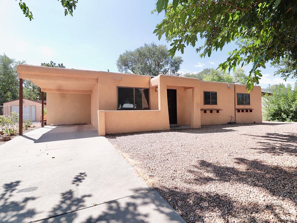 1st image of 3920 Calle Del Prado SW