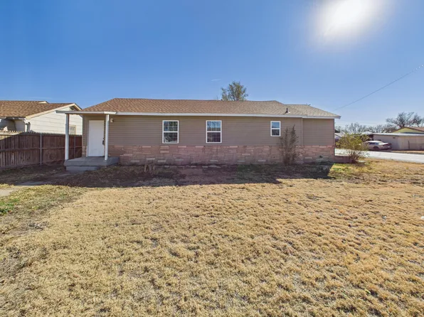 1100 E Kingsmill Ave, Pampa, TX 79065