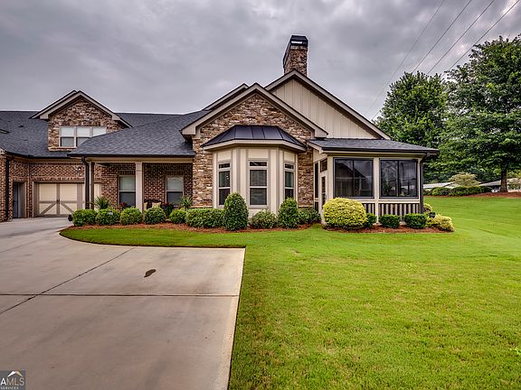 3rd image of 4841 Josie Way NW