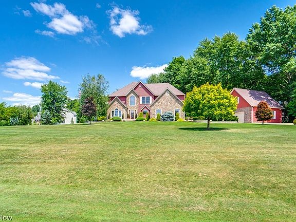 3rd image of 10225 Questa Ct