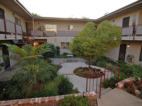 5th image of 6235 Comstock Ave APT 6
