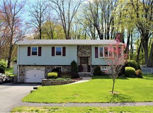 45 Westbrook Rd, Plantsville, CT 06479