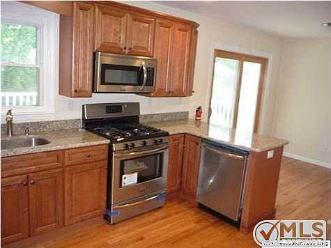 4th image of 116 Polk Dr