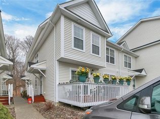 93 Jordan Ln, Middletown, NY 10940