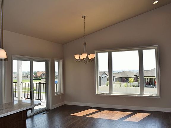 4th image of 3205 Harrier Ln