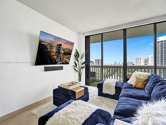 4th image of 2000 Island Blvd APT 1701