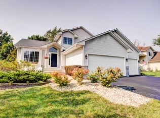 11011 Fox Hollow Ln N, Champlin, MN 55316