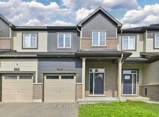576 Prominence Way, Ottawa, ON K4A 5K8