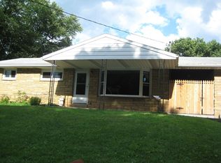 625 7th St, Whitehall, PA 18052