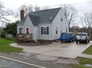 314 Paris Ave SE, Paris, OH 44669