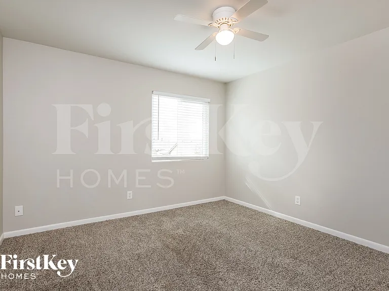 7547 W Comet Ave — Photo 11