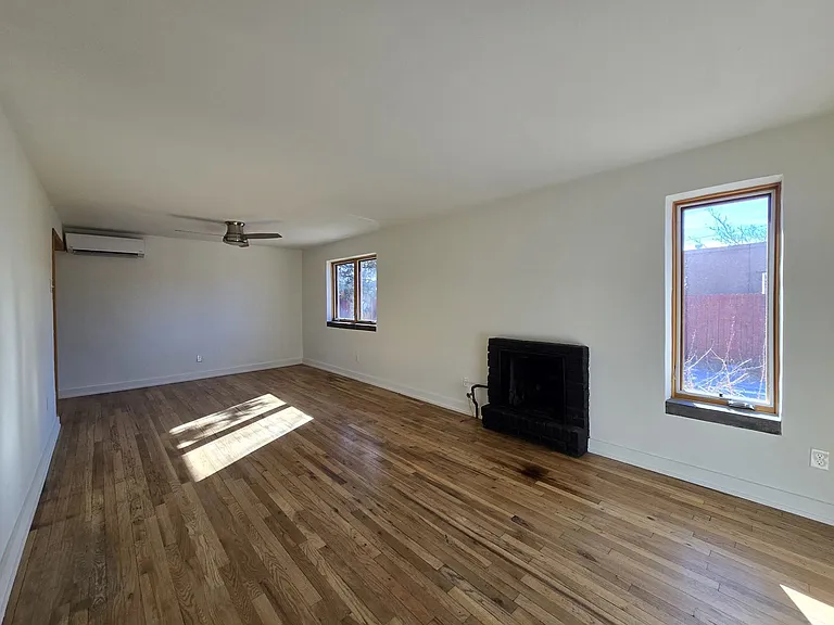 235 Irvine St — Photo 17