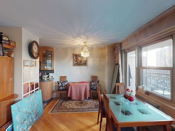 3rd image of 2935 W 5th St APT 5D