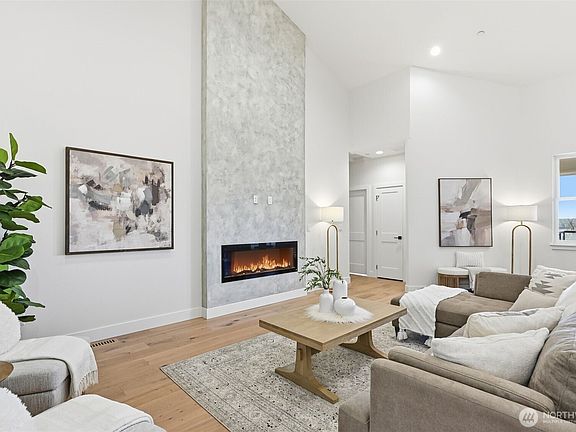 5th image of 11324 73rd Avenue NE
