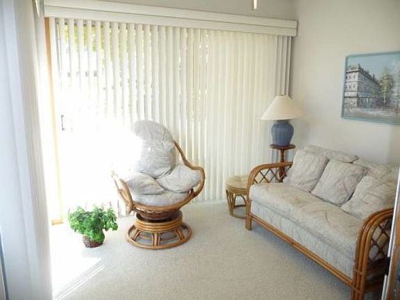 5th image of 1161 Aston Cir