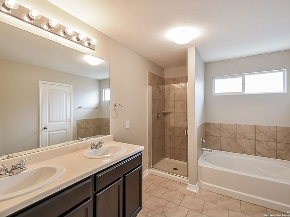 5th image of 4035 Salado Crest