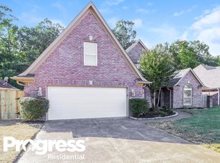 1387 Far Dr, Cordova, TN 38016