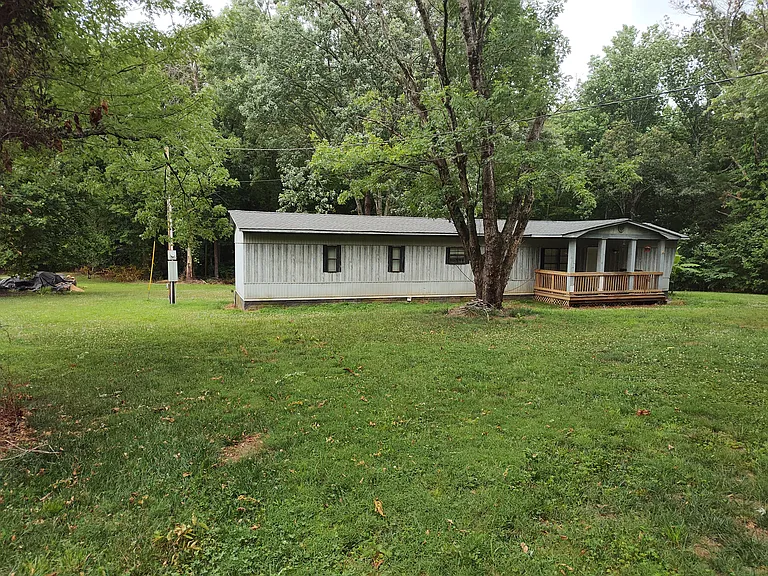 1024 Lindsay Dr #A — Photo 2