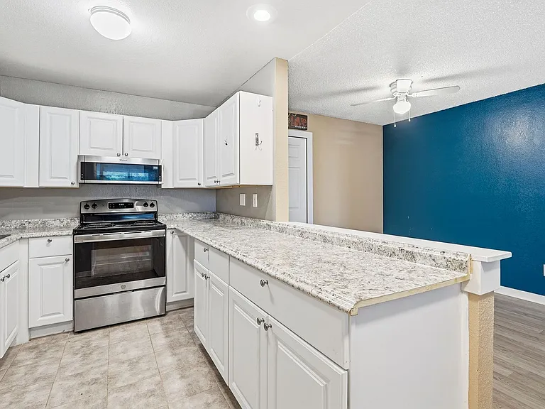 2280 S Oswego Way #201 — Photo 13