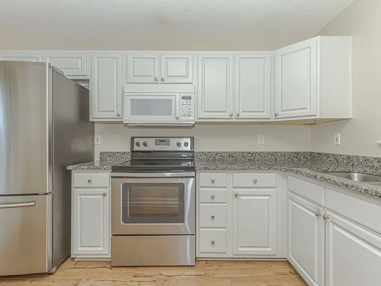754 Aspen Dr — Photo 5