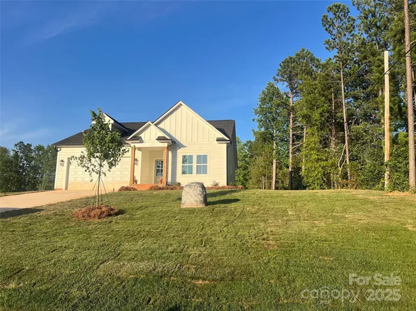 120 Autumn Blaze Rd, China Grove, NC 28023