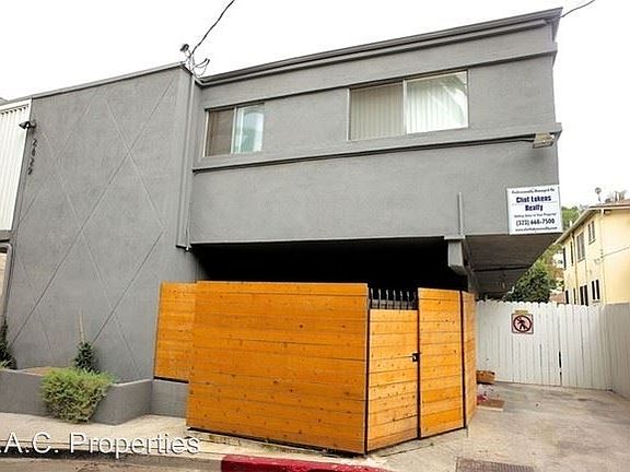 2nd image of 2429 Cheremoya Ave APT 01