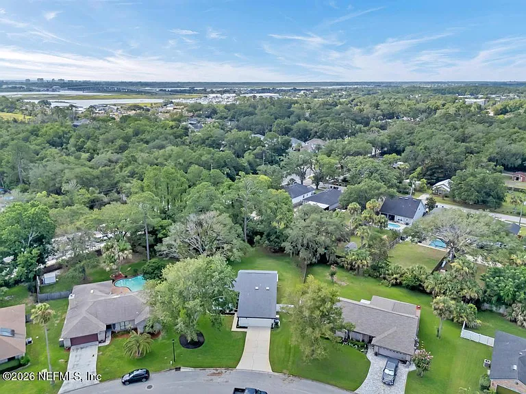 14352 Crystal Cove Dr S — Photo 40