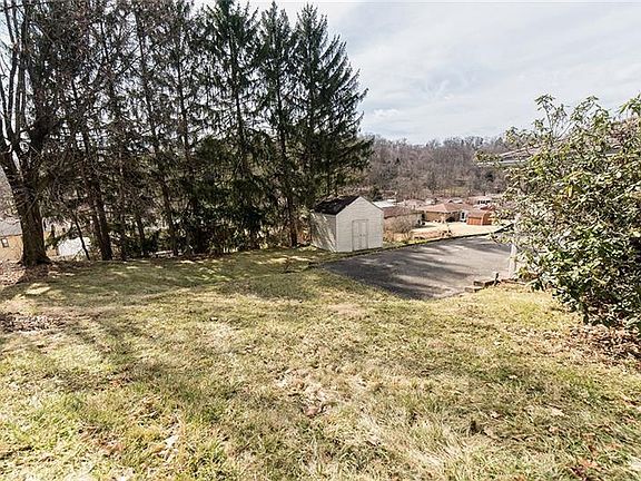 4th image of 12440 Herold Dr