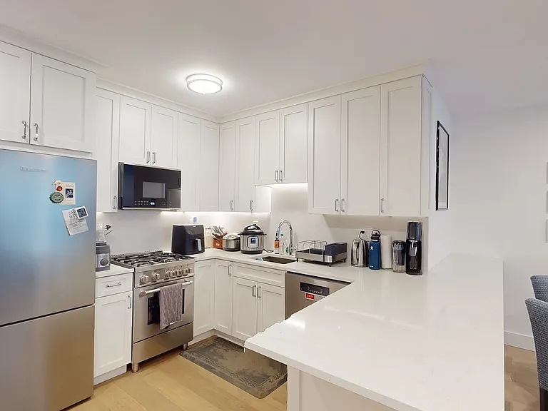 315 7th Ave #2C — Photo 5