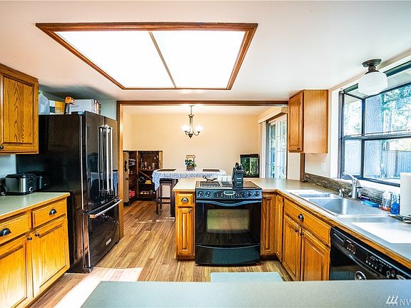 5th image of 6527 Alder Glen Dr SE