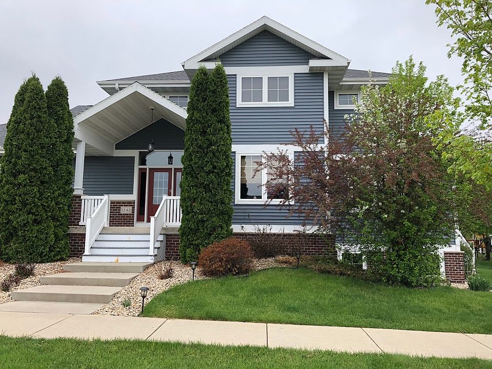 2nd image of 1242 Woodbridge Trl