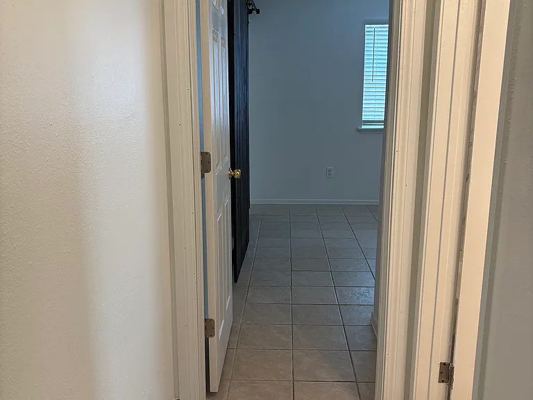 13827 Flagstone Dr — Photo 19