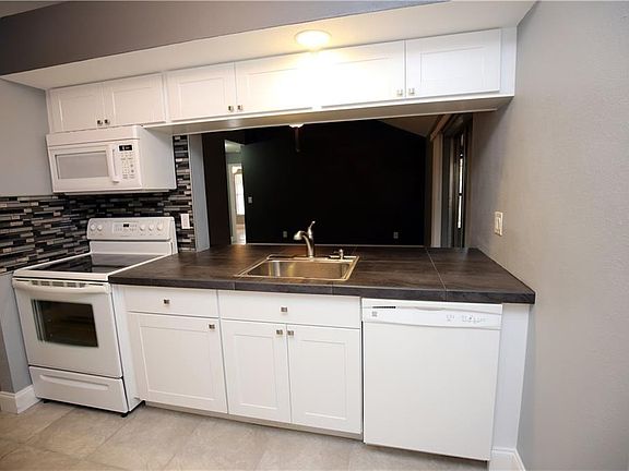 2nd image of 3616 Glenmac Ct