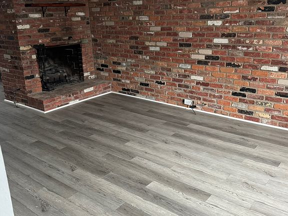 3rd image of 14537 Linda Dr APT 6