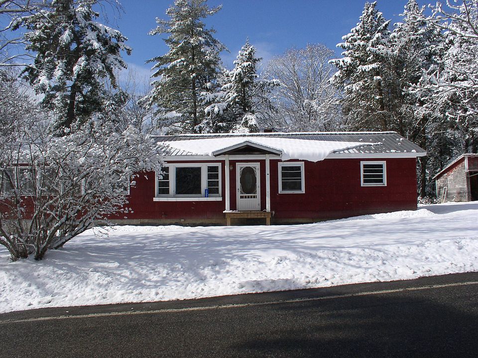 1st image of 121 Champlain Ave