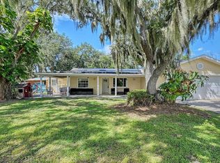 5107 Woodlawn Cir W, Palmetto, FL 34221