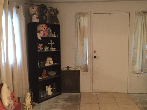 4th image of 5060 Corbett St