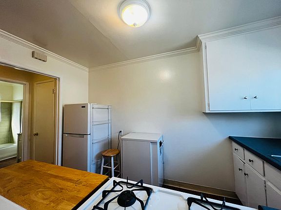 4th image of 230 S Shoreline Blvd #C