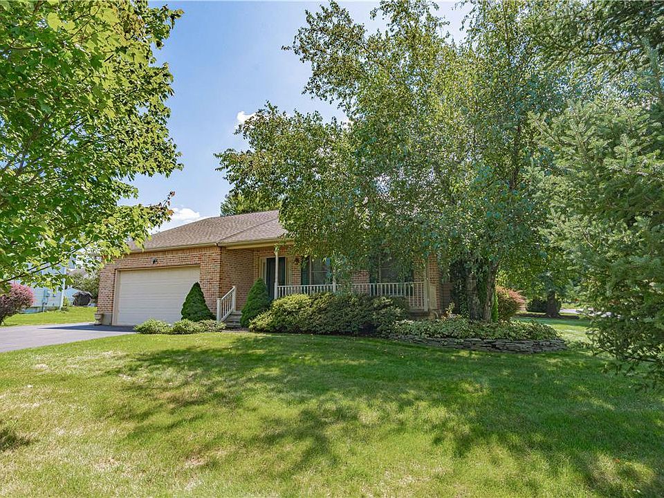 1st image of 398 De Maria Dr
